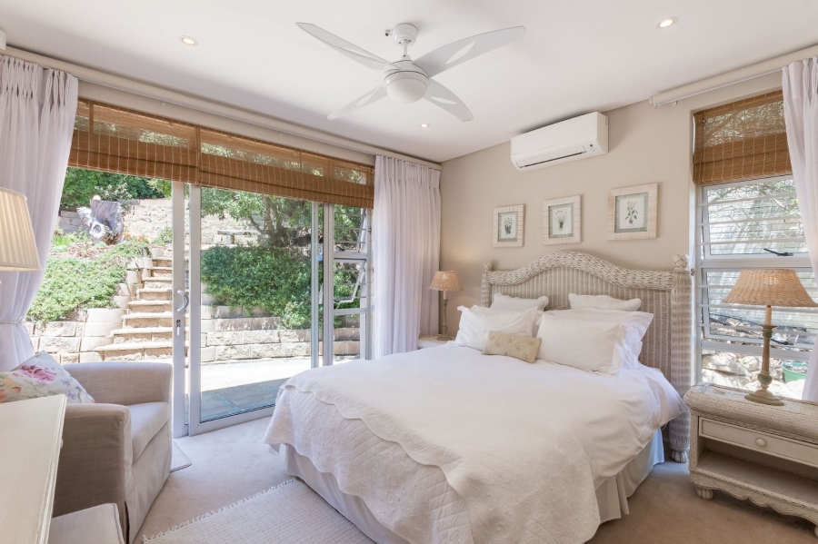 To Let 4 Bedroom Property for Rent in Camps Bay Western Cape